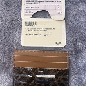 VGUC- no use; just stored for a while- Men’s Authentic FENDI leather card holder